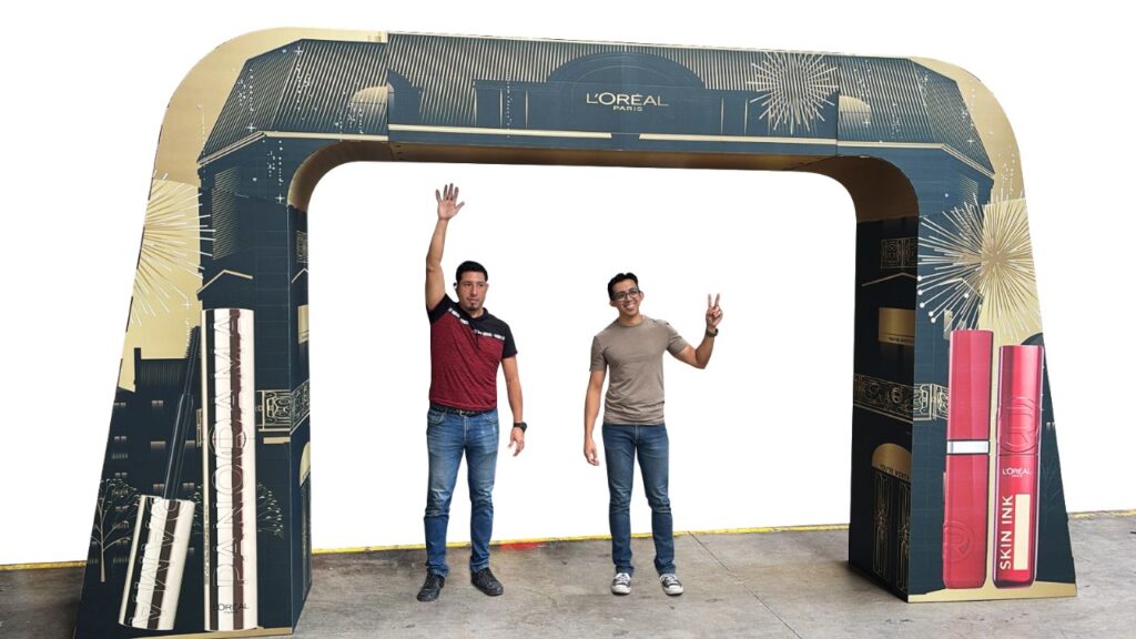 Exhibidor de cartón tipo arco
