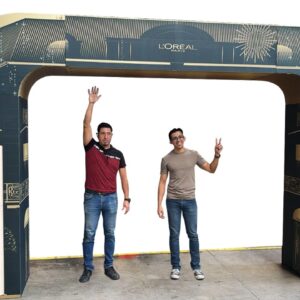 Exhibidor de cartón tipo arco